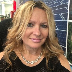 Meet your Posher, Cindy